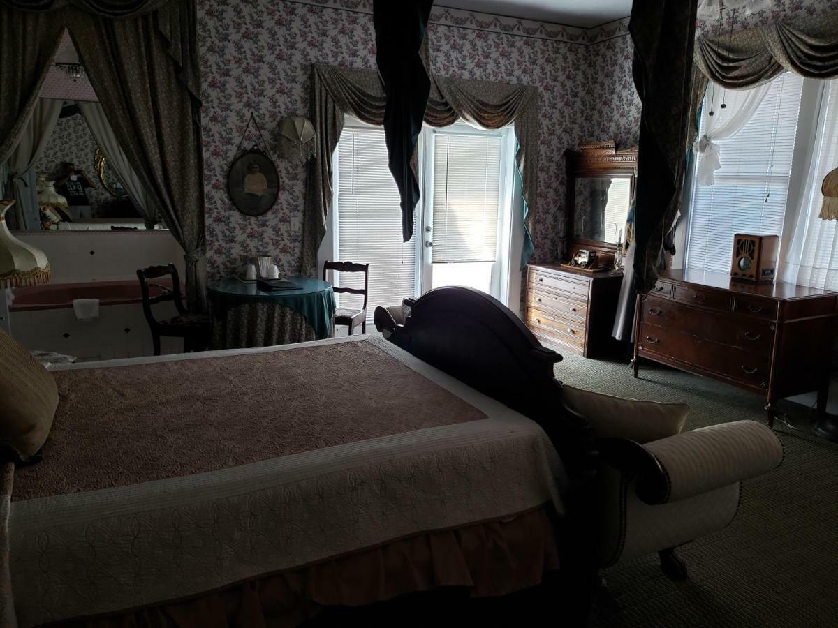 Topaz Motel - แฟลกเกลอร์บีช ภายนอก รูปภาพ