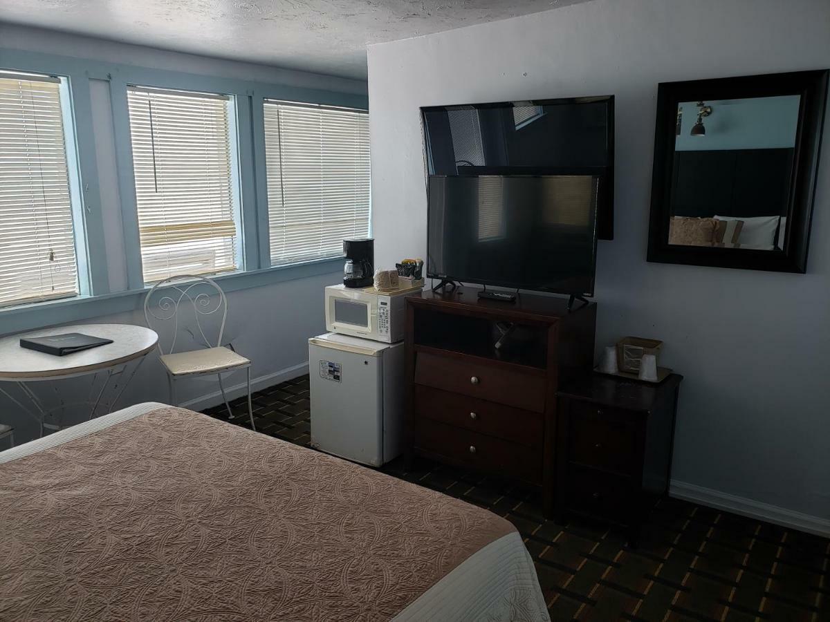 Topaz Motel - แฟลกเกลอร์บีช ภายนอก รูปภาพ