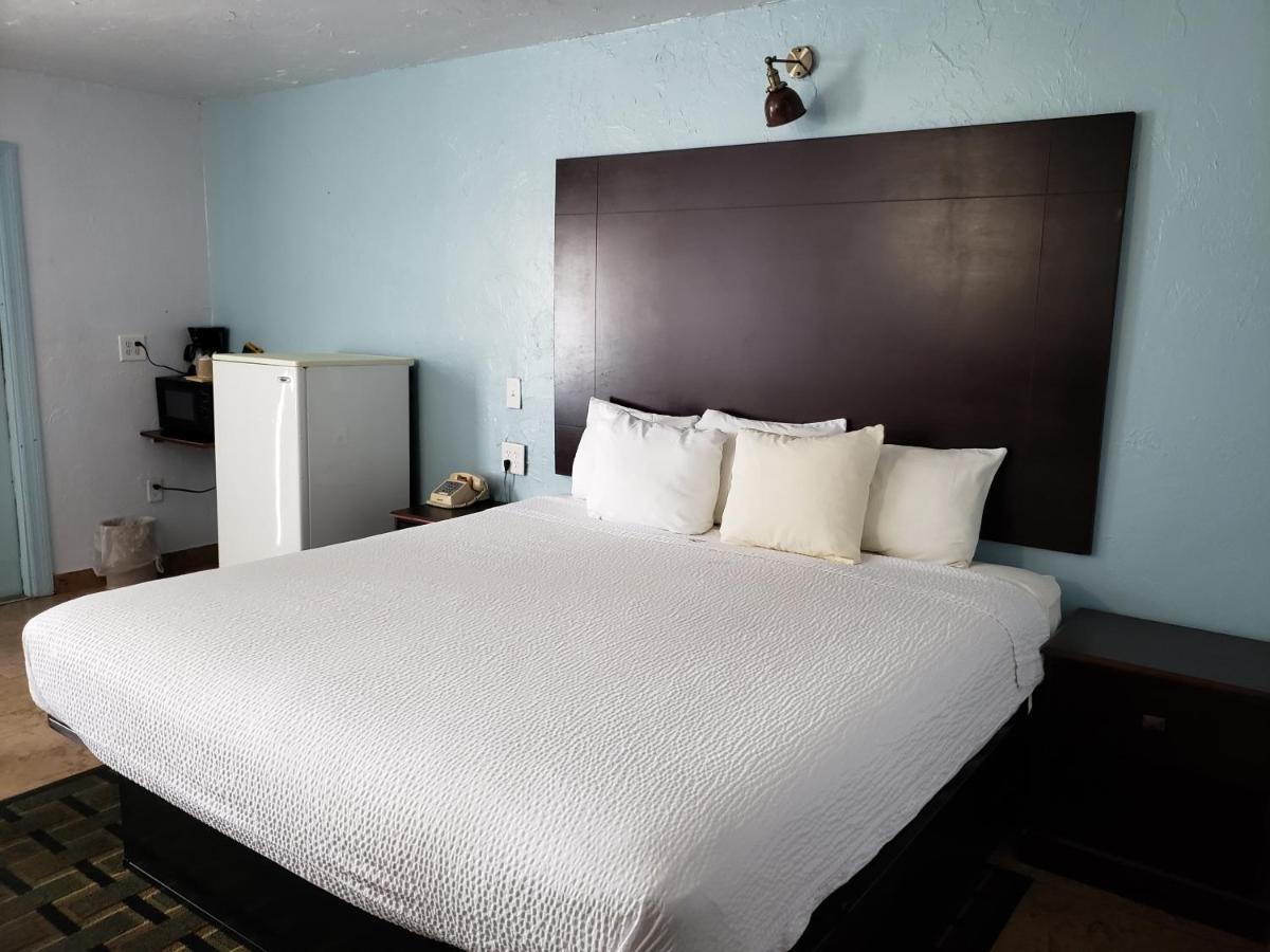 Topaz Motel - แฟลกเกลอร์บีช ภายนอก รูปภาพ